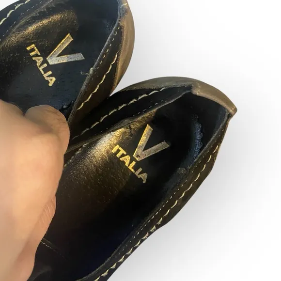 10-033 V-Italia Lace Up Shoes