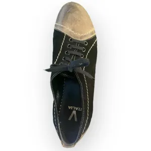 10-033 V-Italia Lace Up Shoes