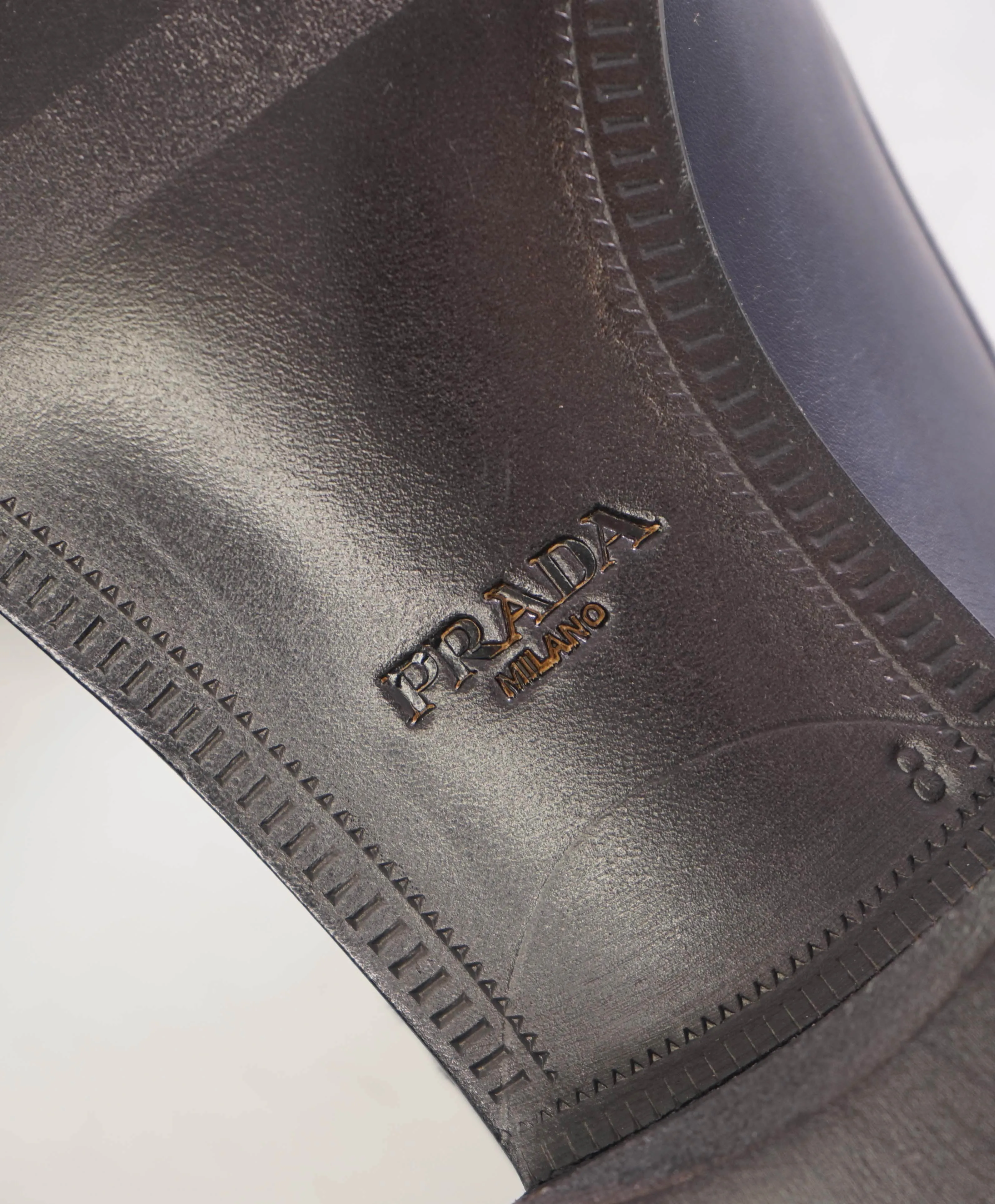 $1,150 PRADA - Navy Blue Leather Brogue Premium Oxfords - 9 US (8 Prada)