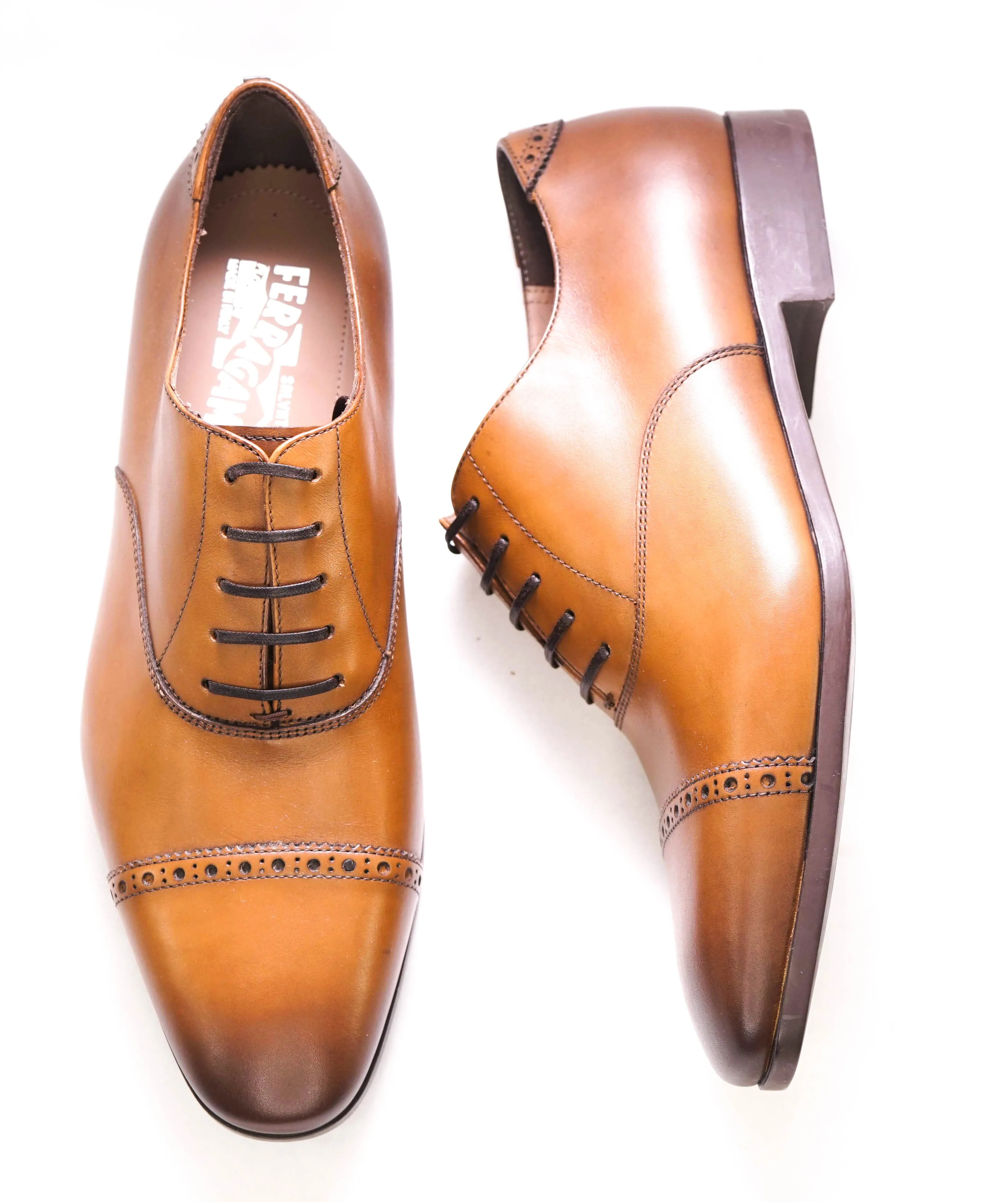 $750 SALVATORE FERRAGAMO - "BOSTON" Apron-Toe Oxford - 8.5 D US