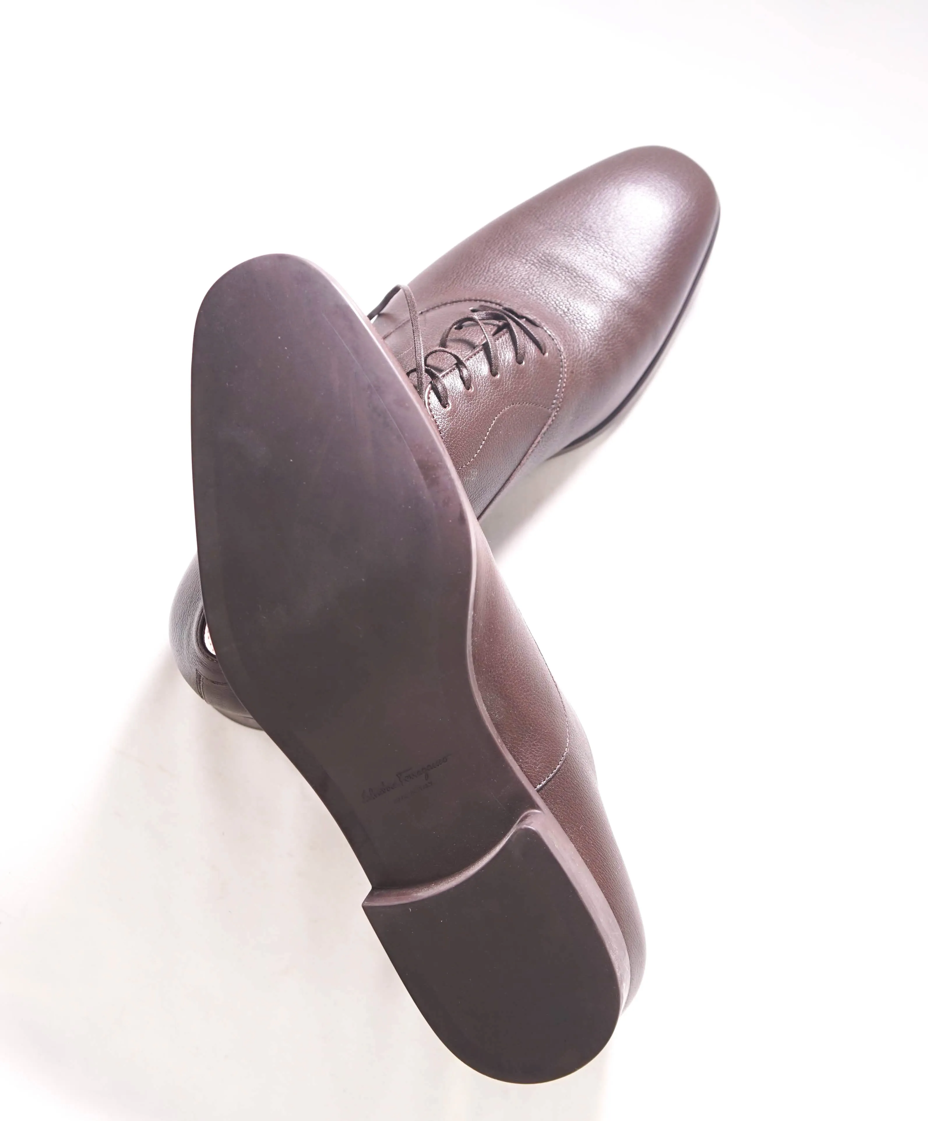 $750 SALVATORE FERRAGAMO - "TOULOUSE" Brown LOGO Sleek Oxford - 10 E