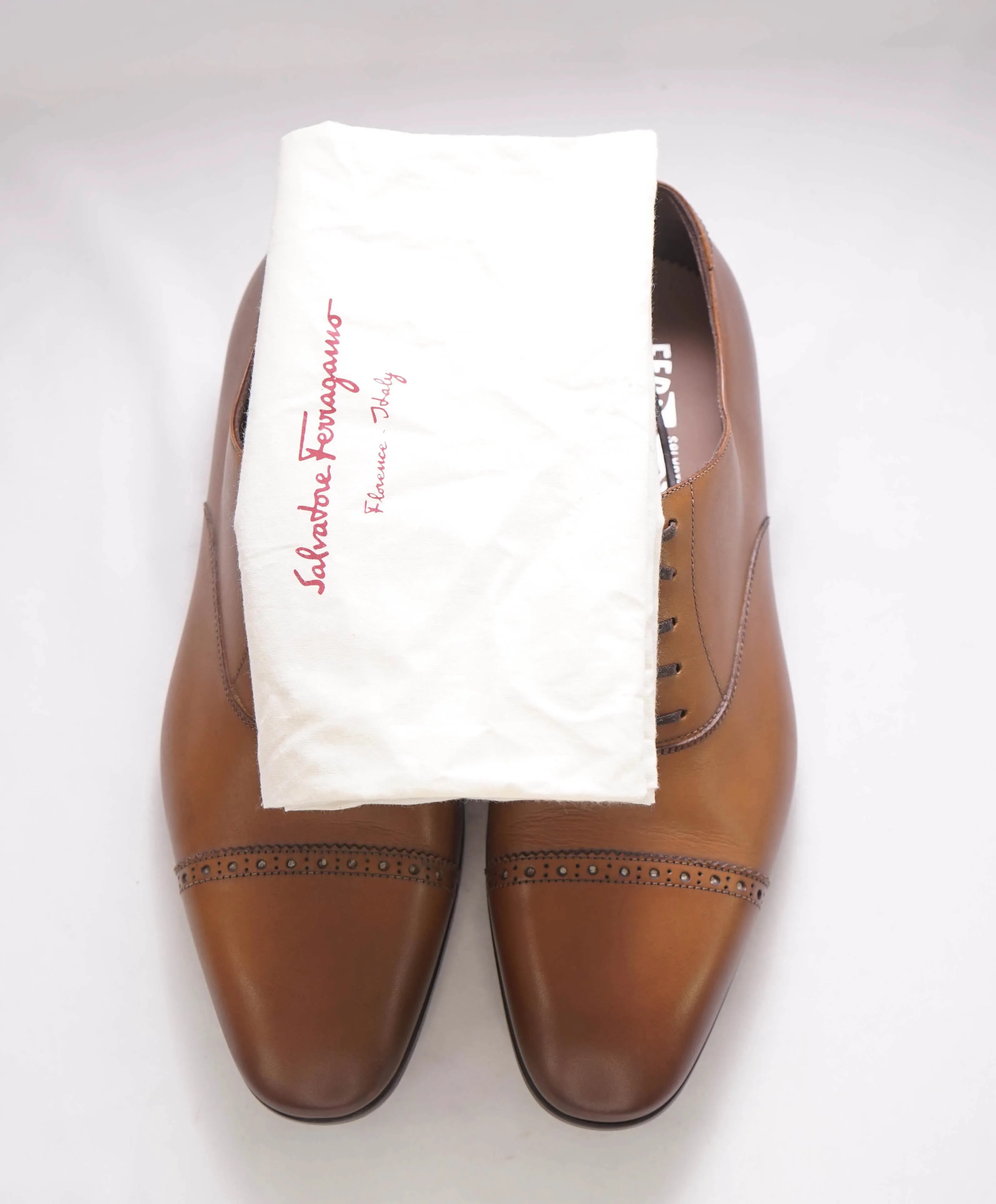 $750 SALVATORE FERRAGAMO - "TRISTANO" Apron-Toe Oxford - 9.5 E US
