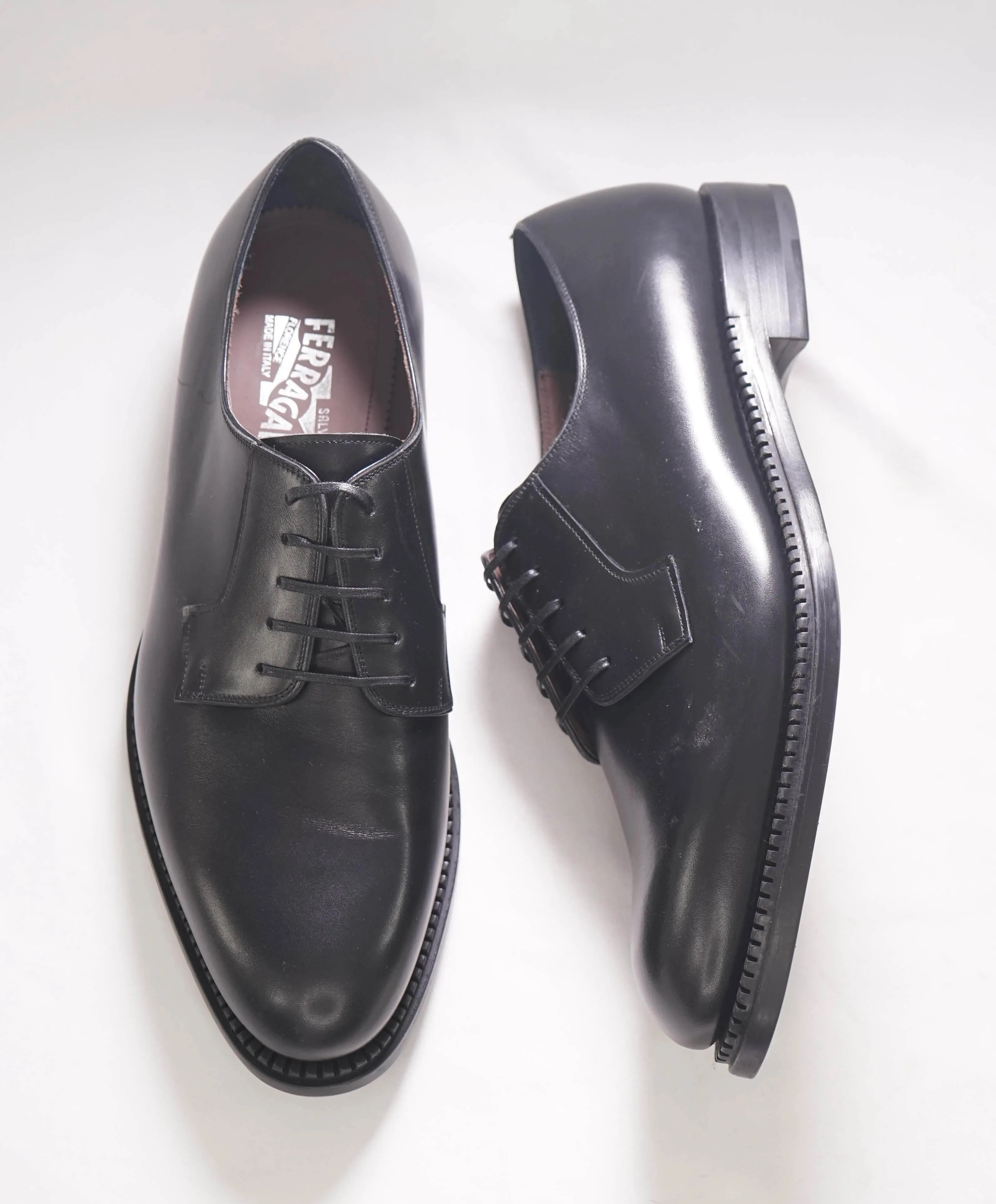 $895 SALVATORE FERRAGAMO - Black Leather Smooth Vamp Lace-Up Oxford  - 10.5