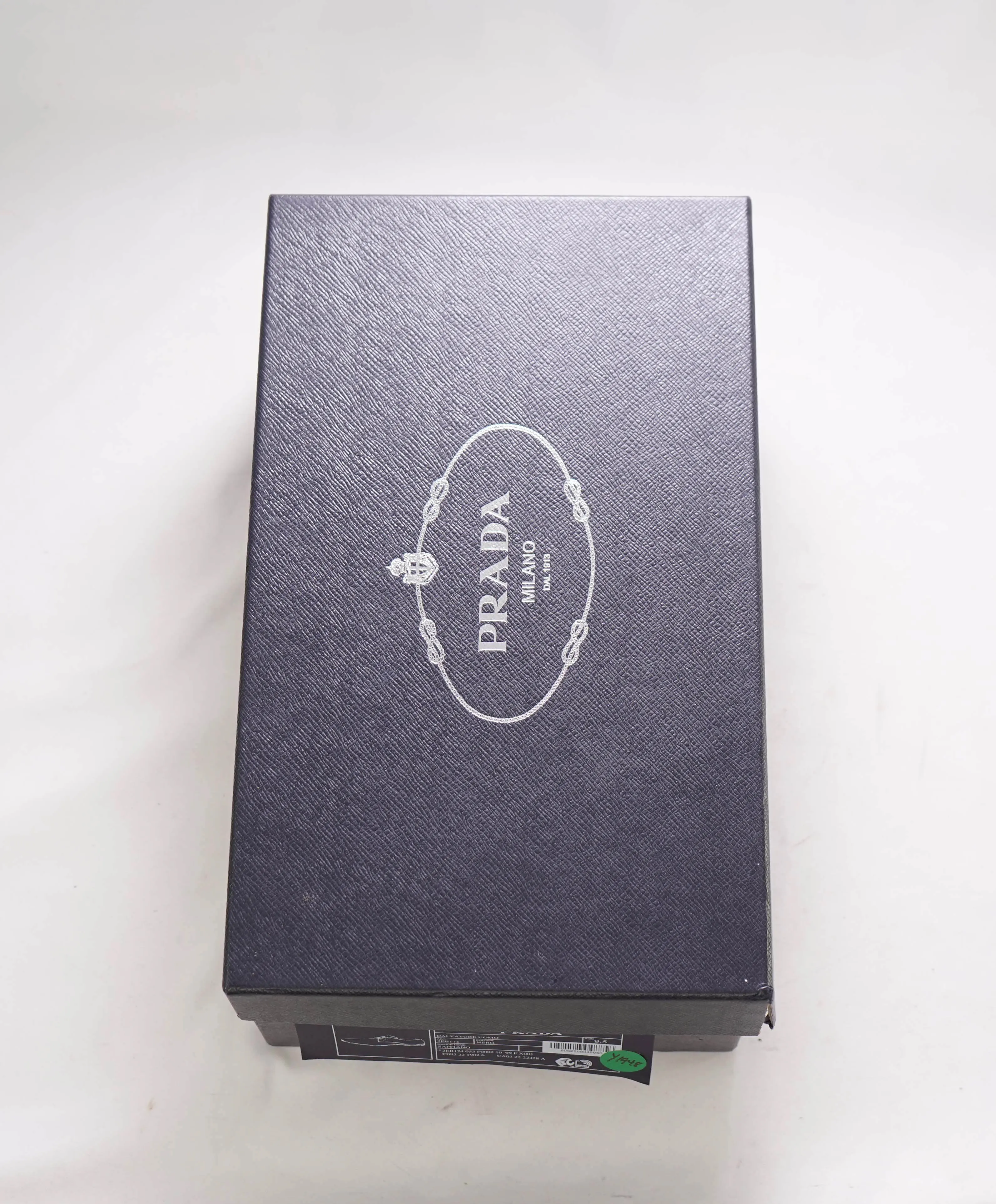 $950 PRADA - Black Saffiano Leather Derby / Oxfords - 10.5US (9.5 Prada)