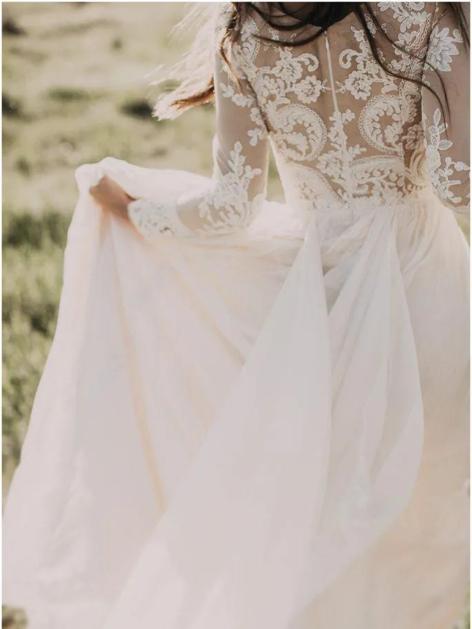 A-line Scoop Lace Wedding Dress Long Sleeve Rustic Wedding Dresses WD521