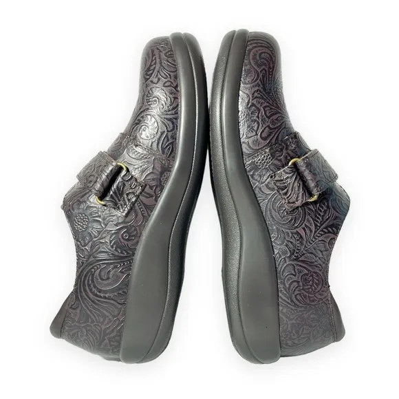 Alegria Joleen Molasses Brown Tooled Leather Slip On Oxford Size 40 / 10