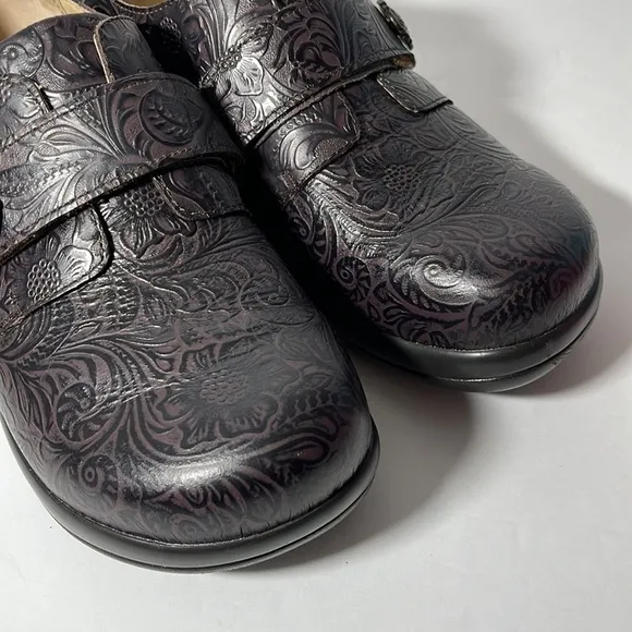 Alegria Joleen Molasses Brown Tooled Leather Slip On Oxford Size 40 / 10