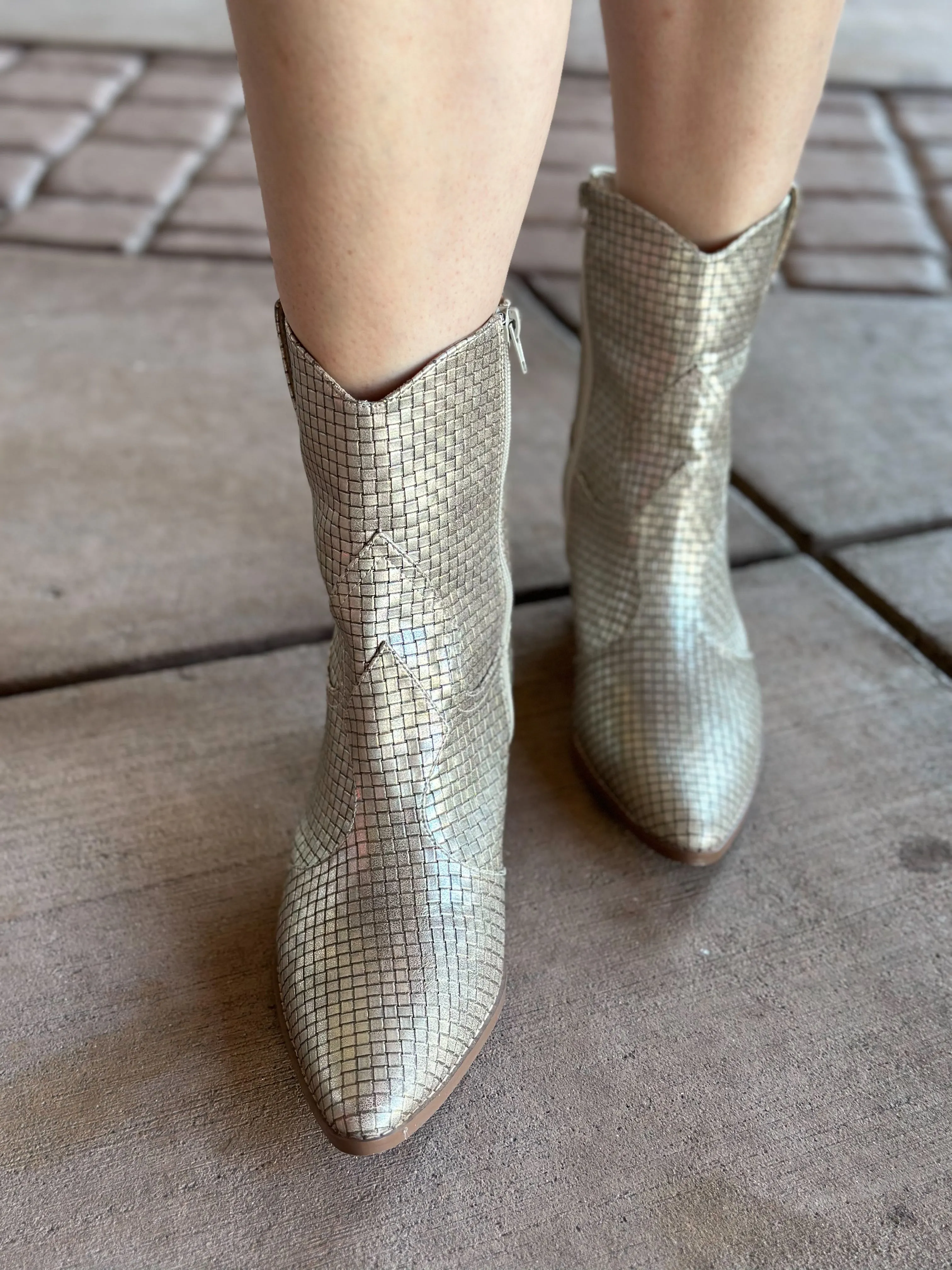 Bambi - Gold Weave