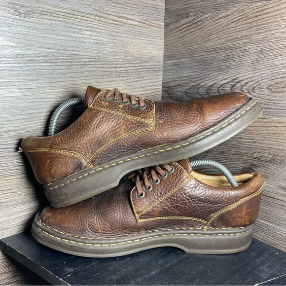Born brown leather casual leather oxford