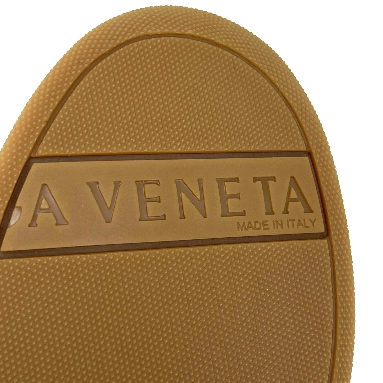 Bottega Veneta - New - The Quilt Sneakers - Wax -Off White - IT 39.5 - US 9.5