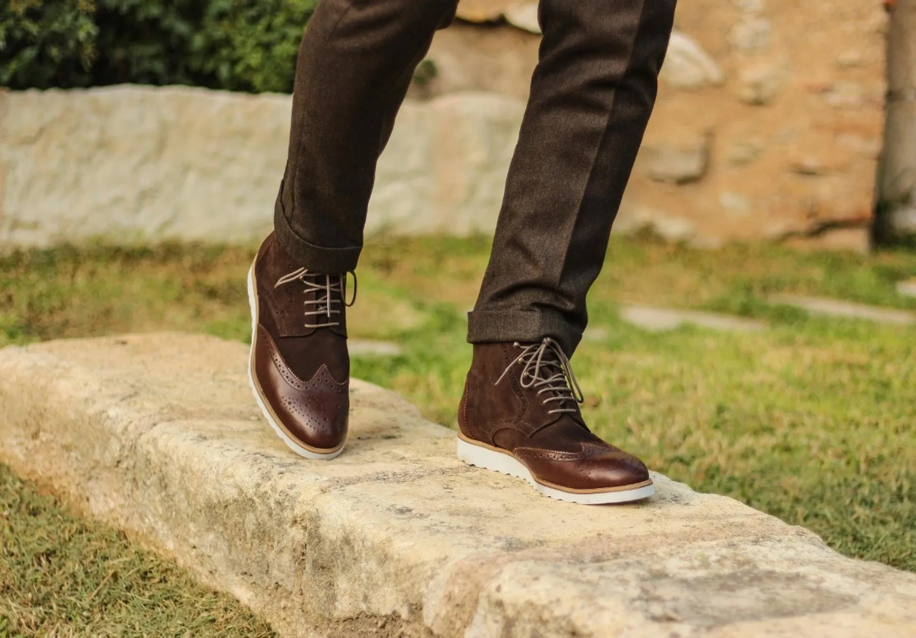 Brogue Boot • Navy