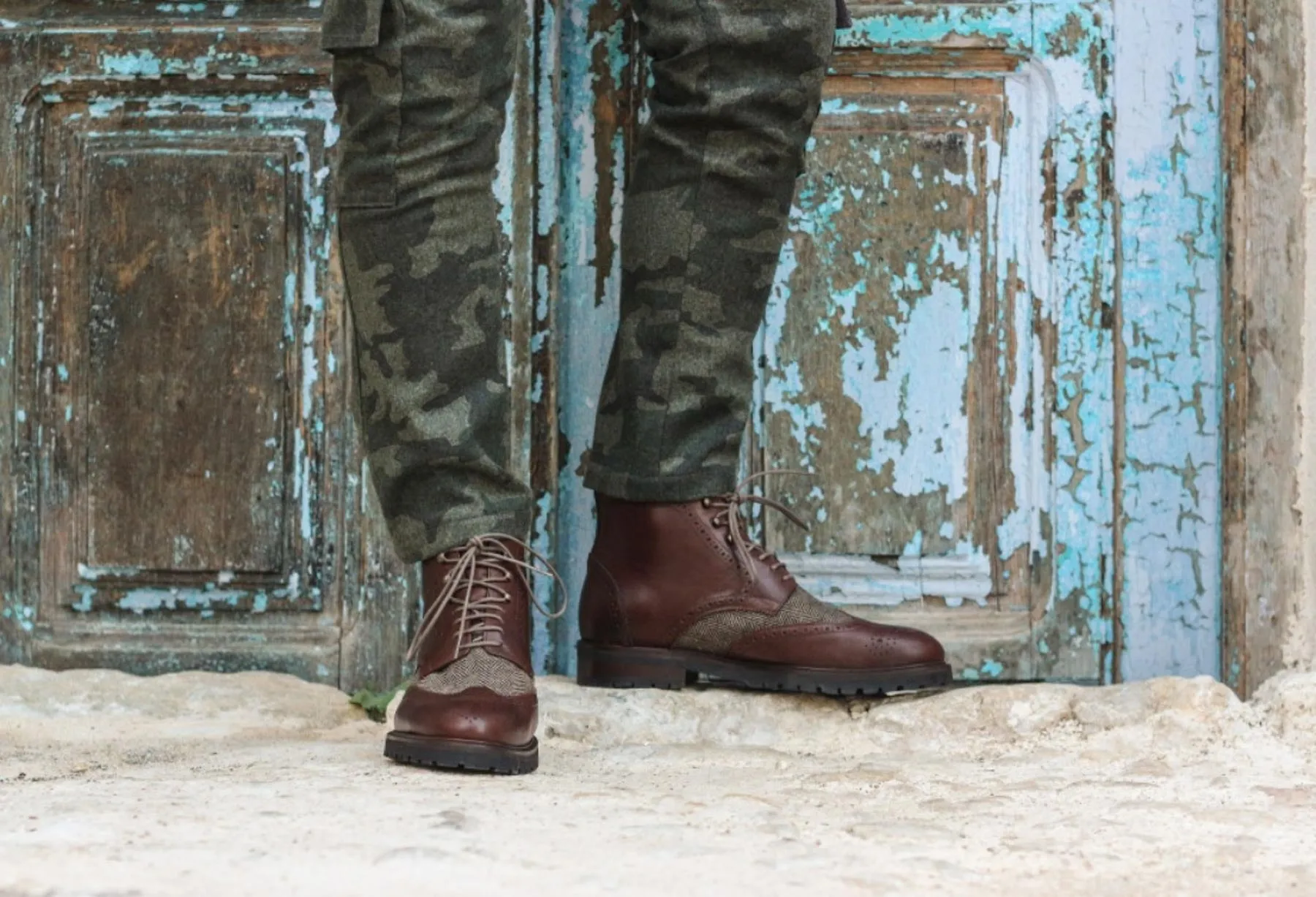 Brogue Boot • Navy