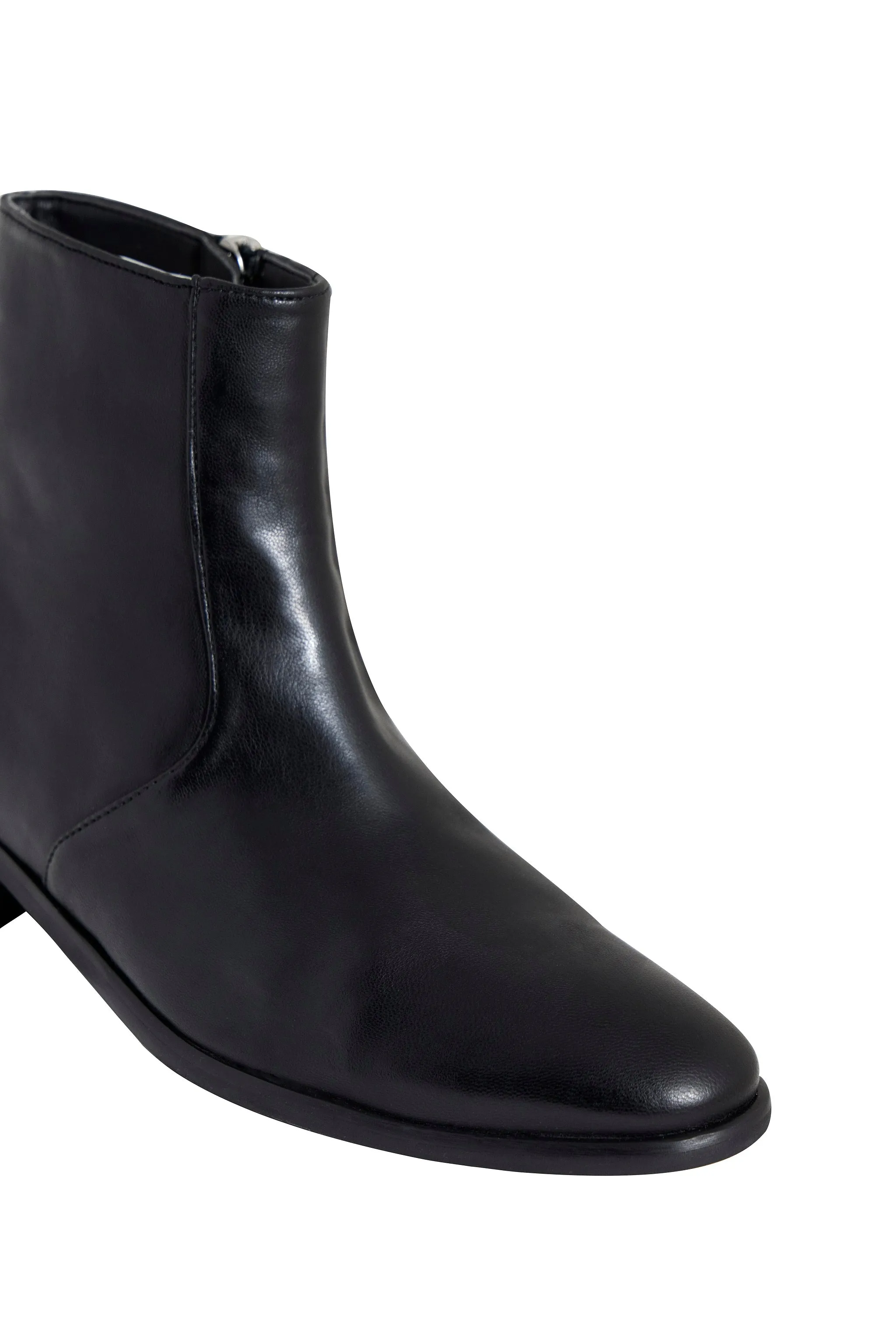 CHARLI Black Nappa