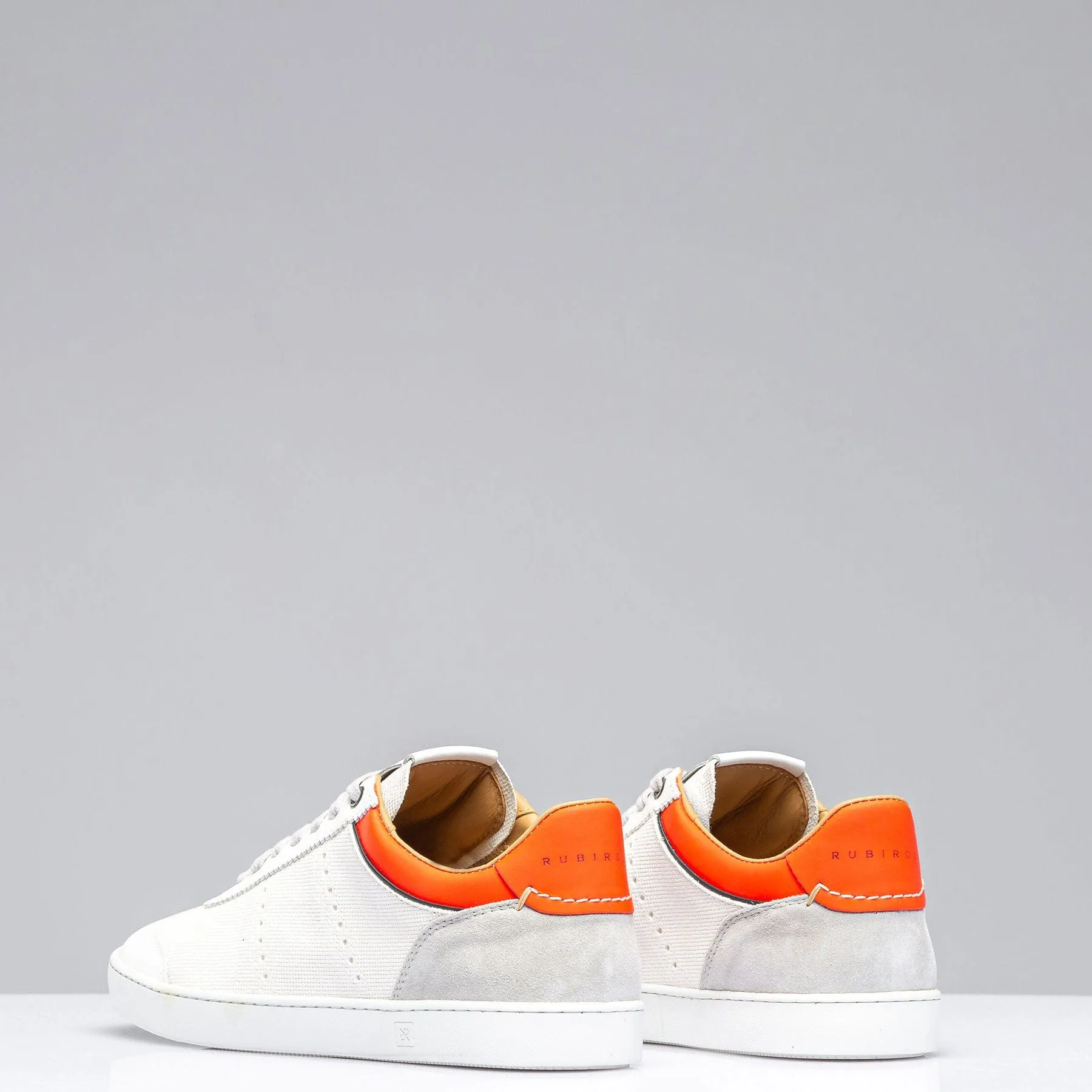 Dash Shoe In White/ Red