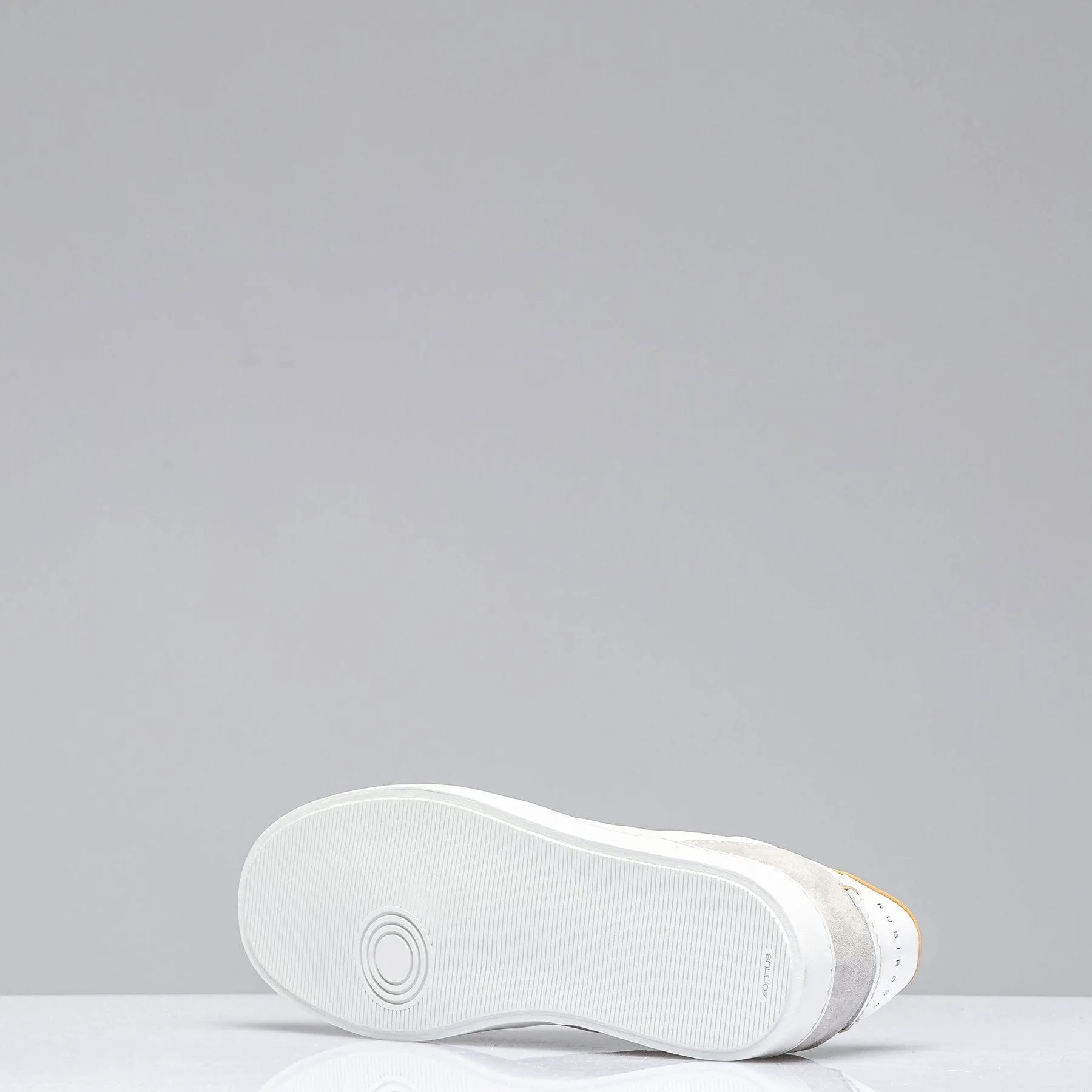 Dash Shoe In White