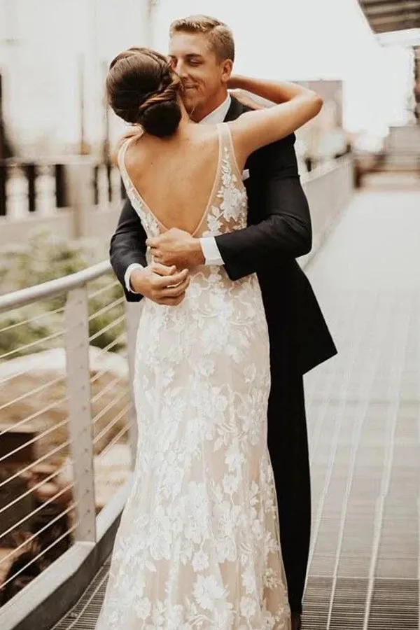 Deep V-neck Lace Wedding Dress Mermaid Bridal Gown TD0008