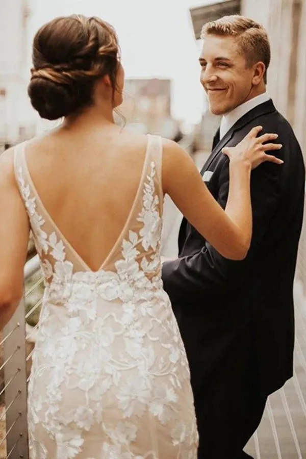 Deep V-neck Lace Wedding Dress Mermaid Bridal Gown TD0008