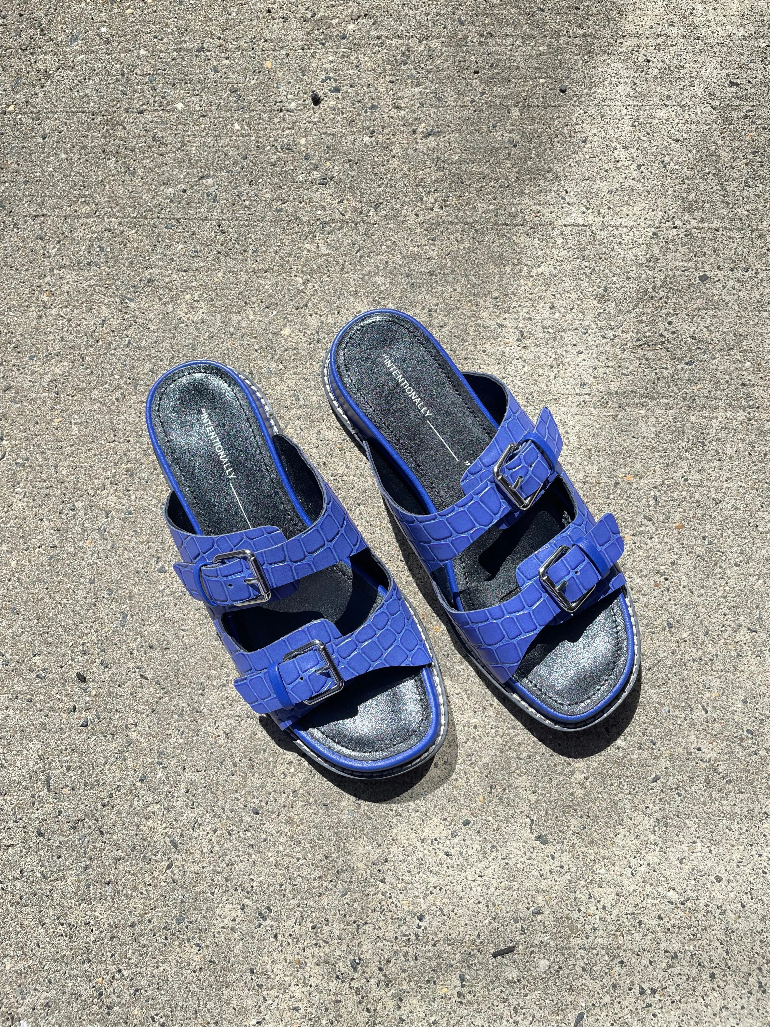 DOT SANDAL