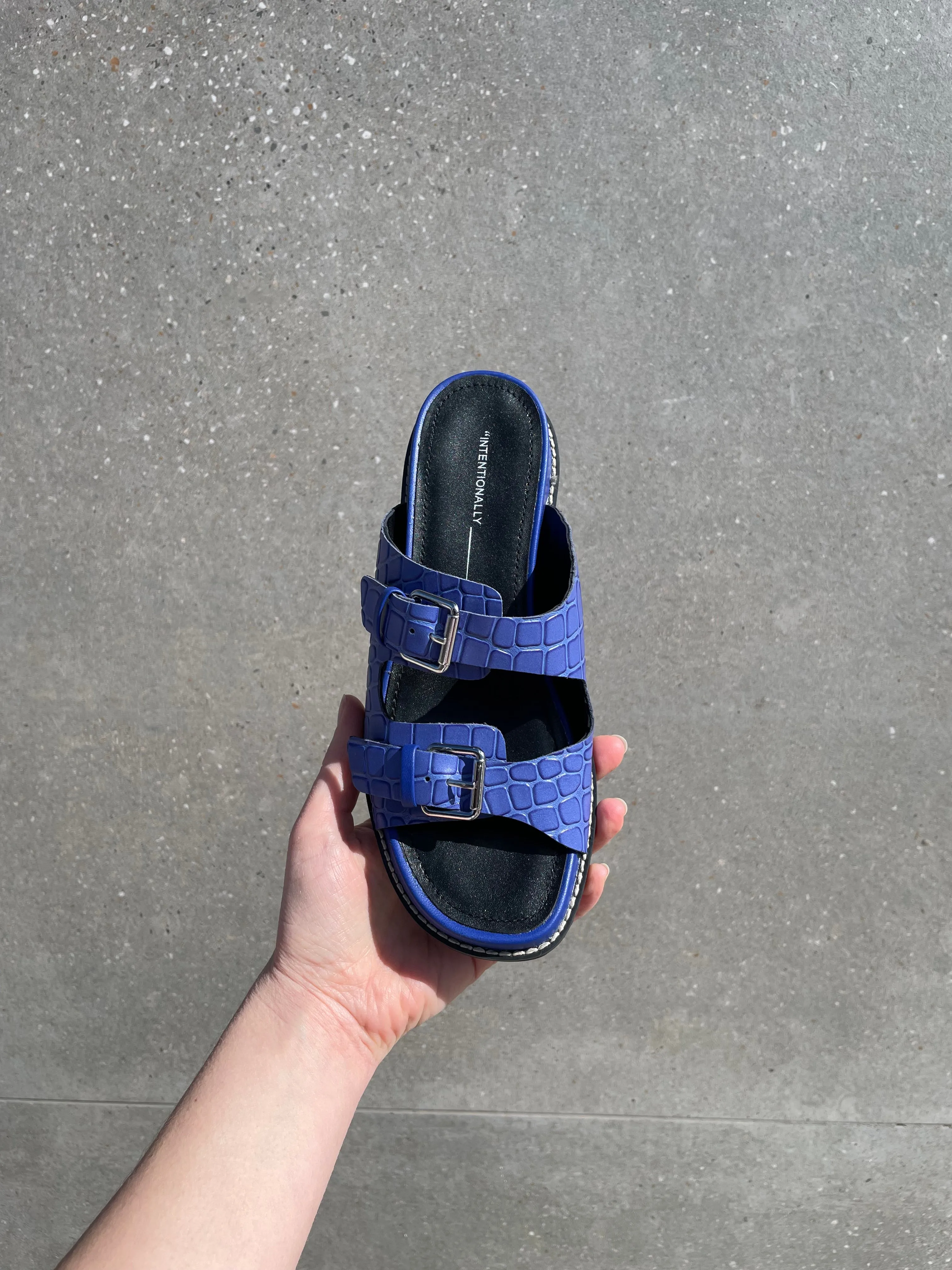 DOT SANDAL