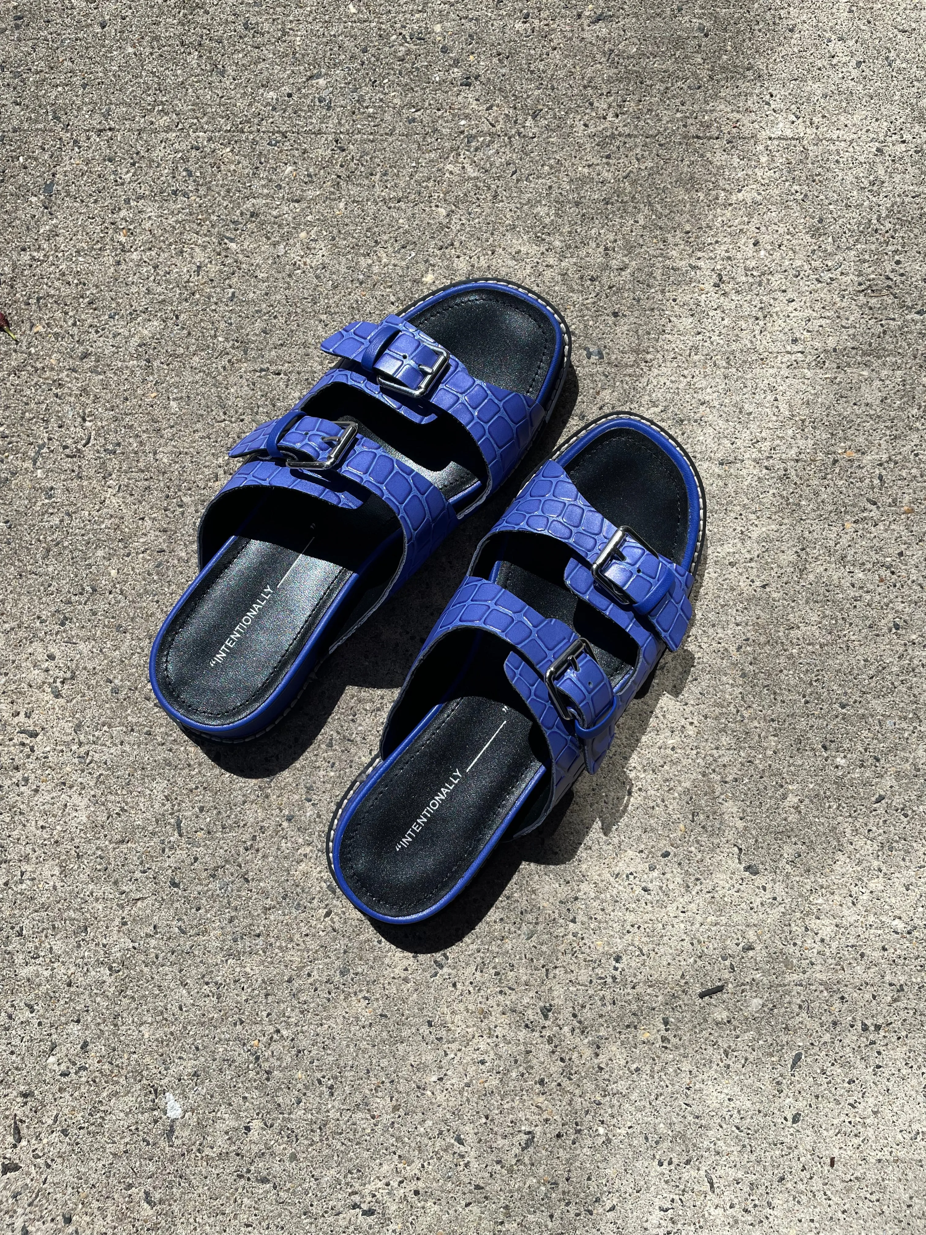 DOT SANDAL