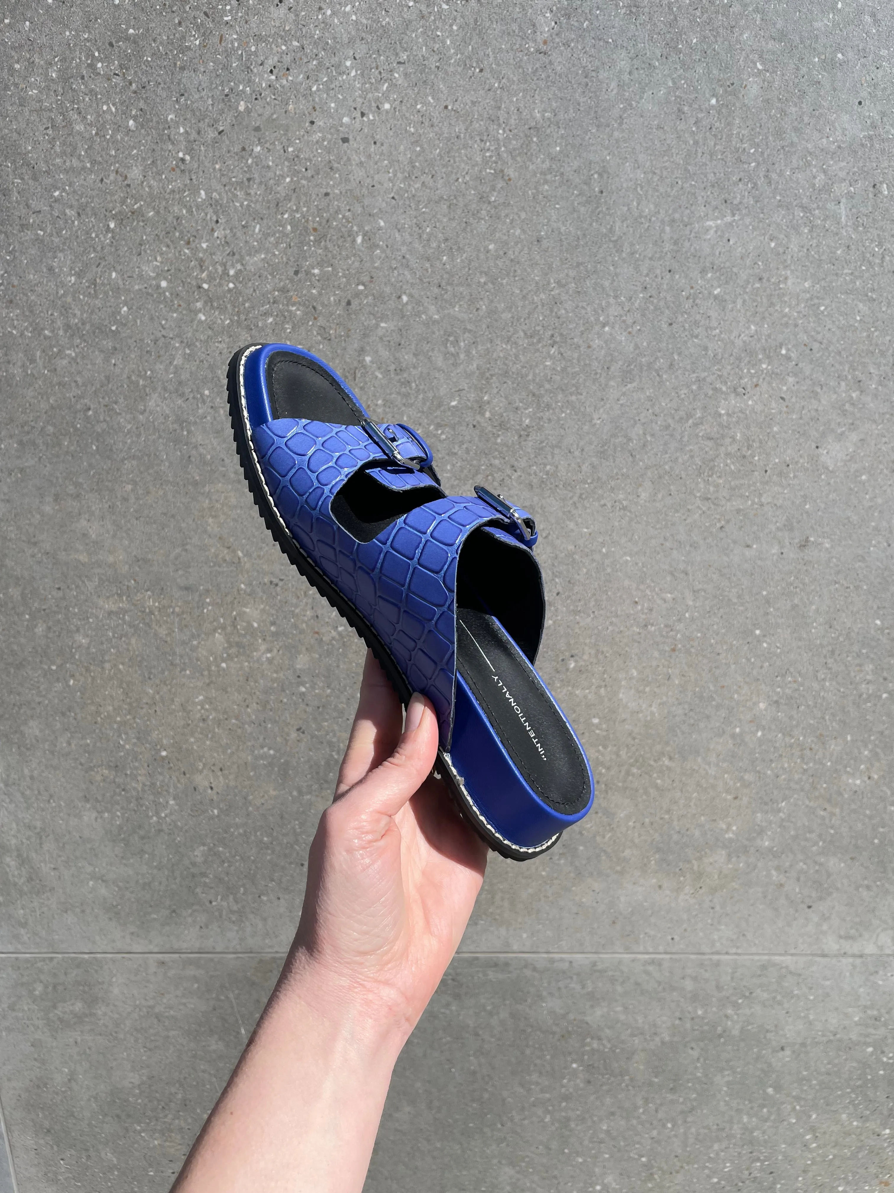 DOT SANDAL