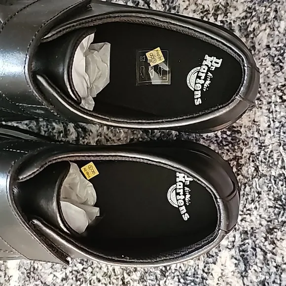 Dr. Martens Brand New Kamron School Oxford