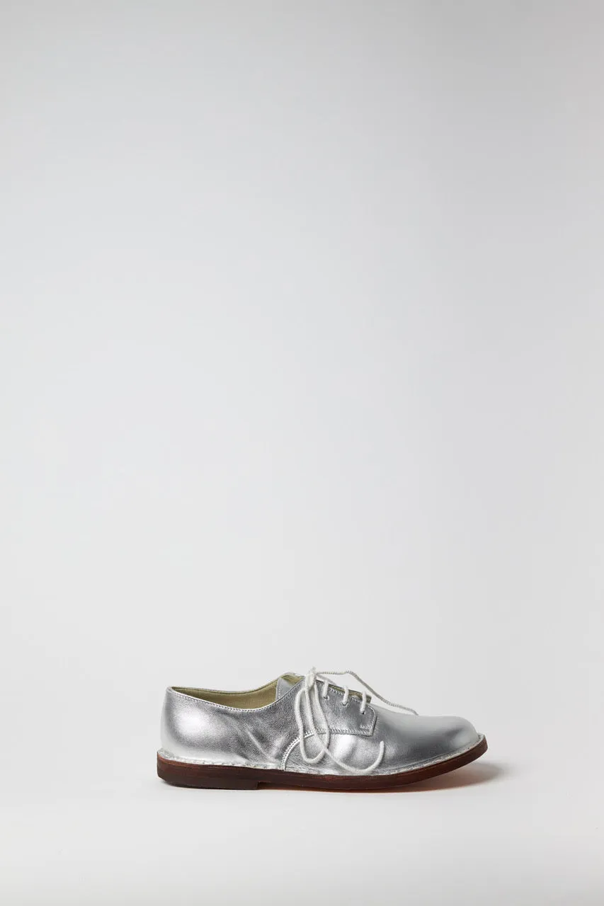 Easy Lace-Up Shoe