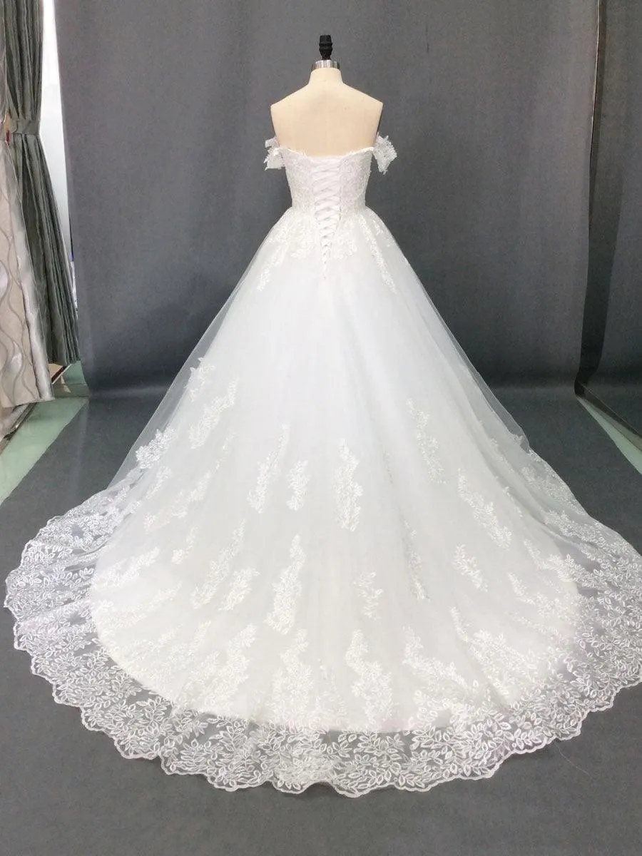 Elegant Half Sleeves Ball Gown Lace Layer Wedding Dress TN175