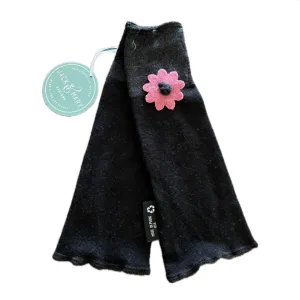 Fit & Flare Fingerless - Black with Hot Pink Flower - 43