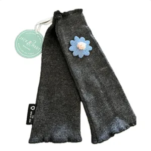 Fit & Flare Fingerless - Charcoal with Blue Flower - 46