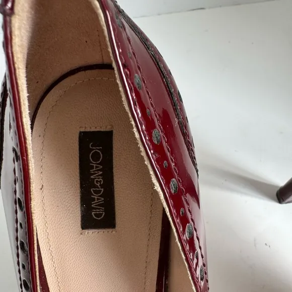 Joan &amp; David patent leather perforated pumps. Size 10