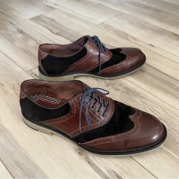Johnston &amp; Murphy Saddle Oxford w/blue laces leather Size 10