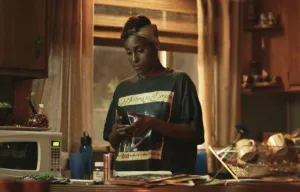Keylows Waiting to Exhale Vintage Tee as Worn by Issa Rae in Insecure