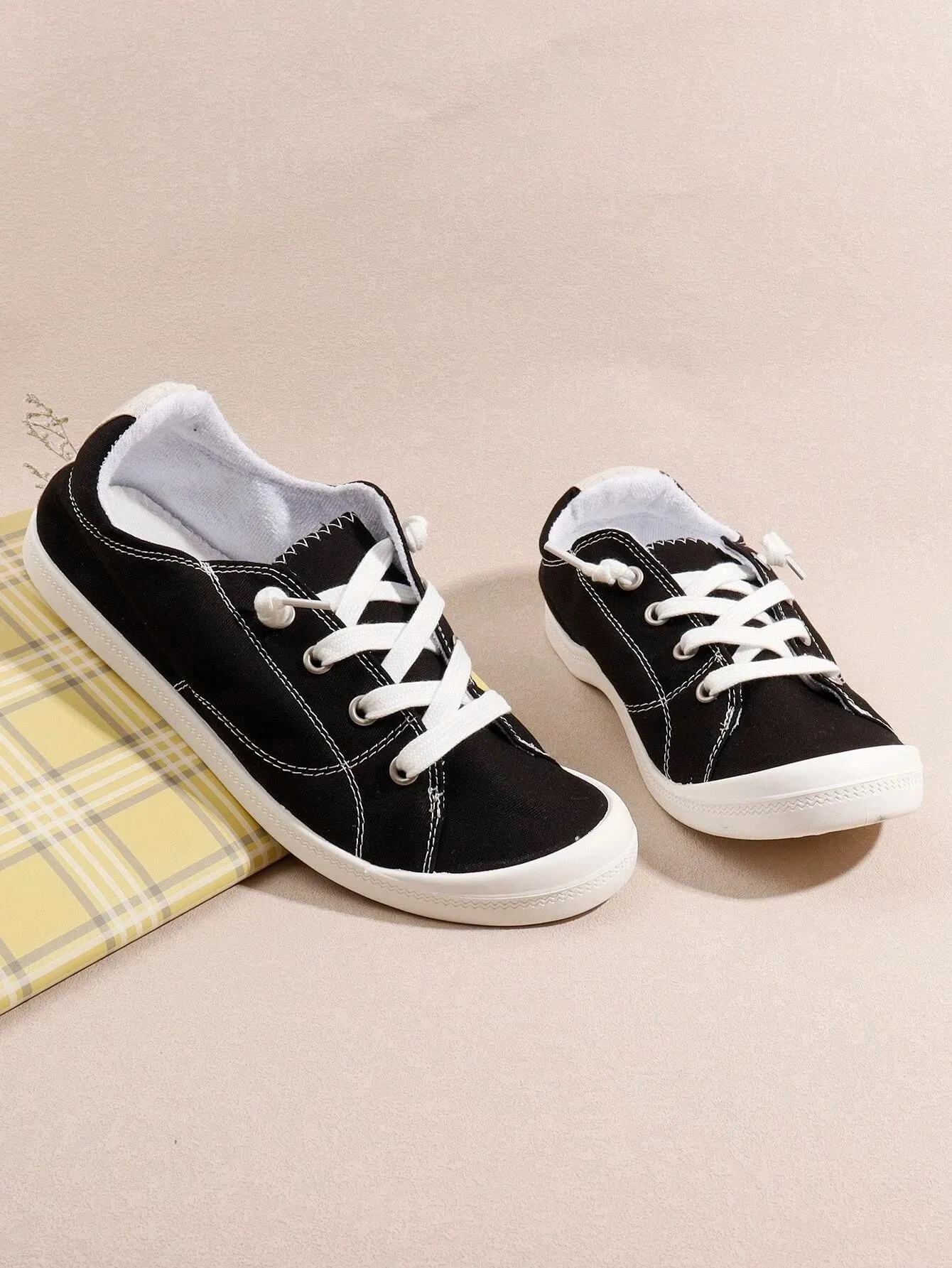 Lace Up Casual Sneakers