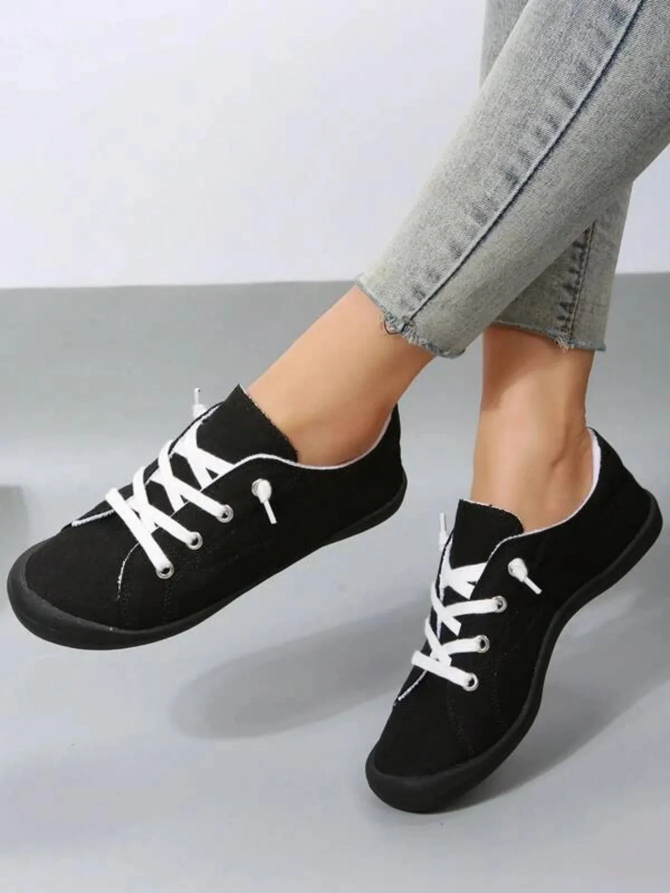 Lace Up Casual Sneakers
