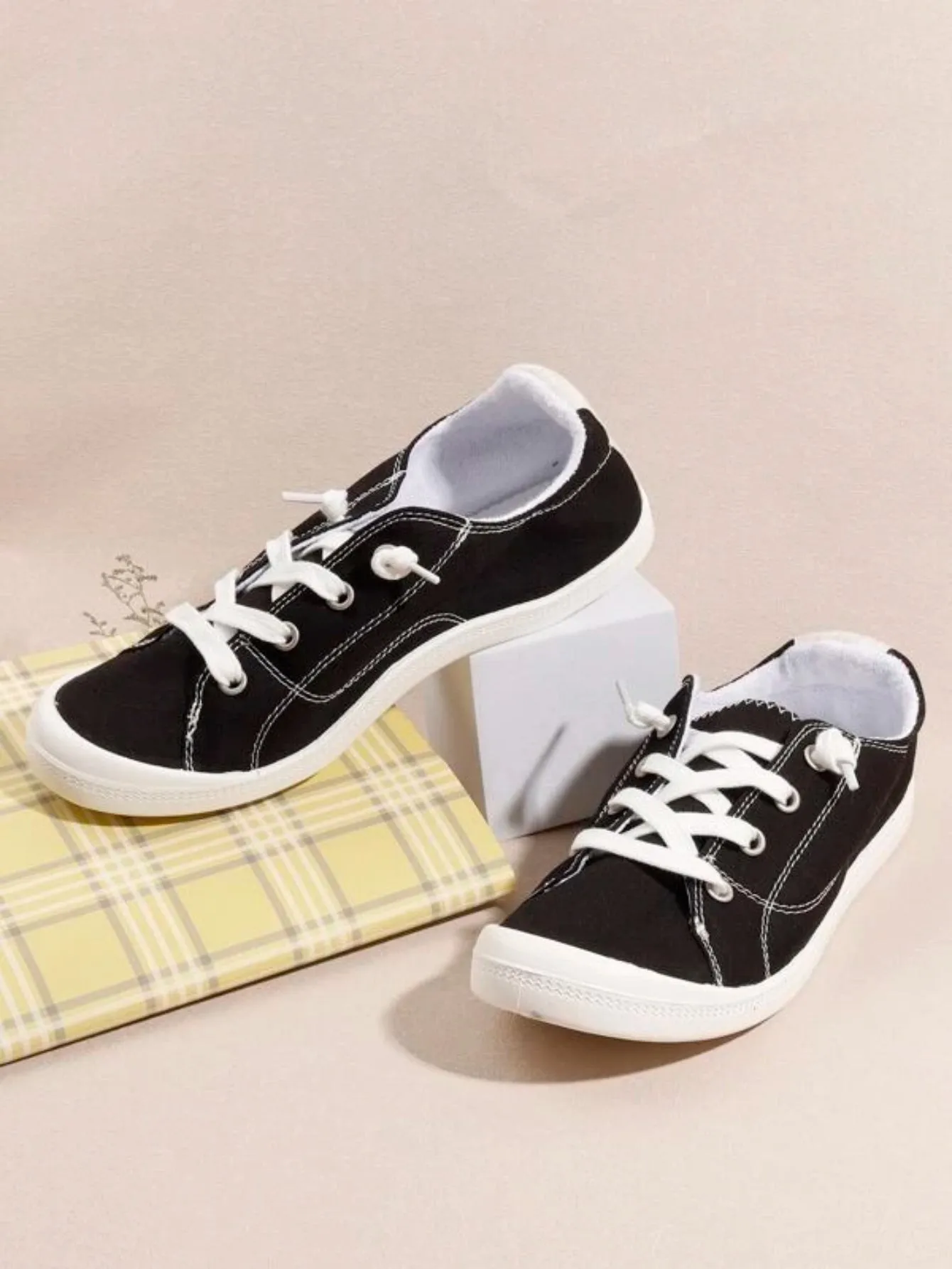 Lace Up Casual Sneakers