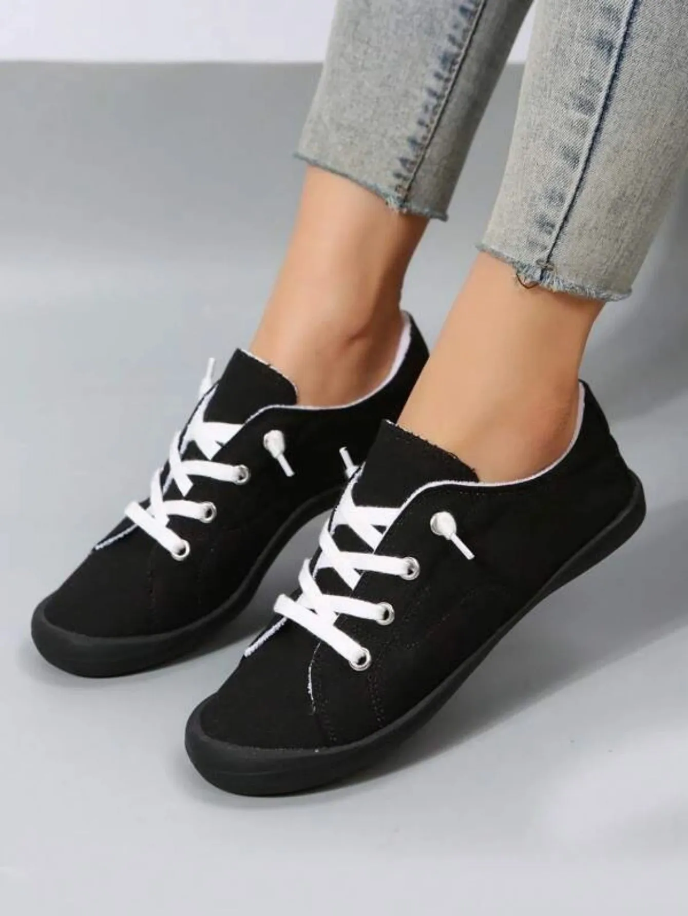 Lace Up Casual Sneakers