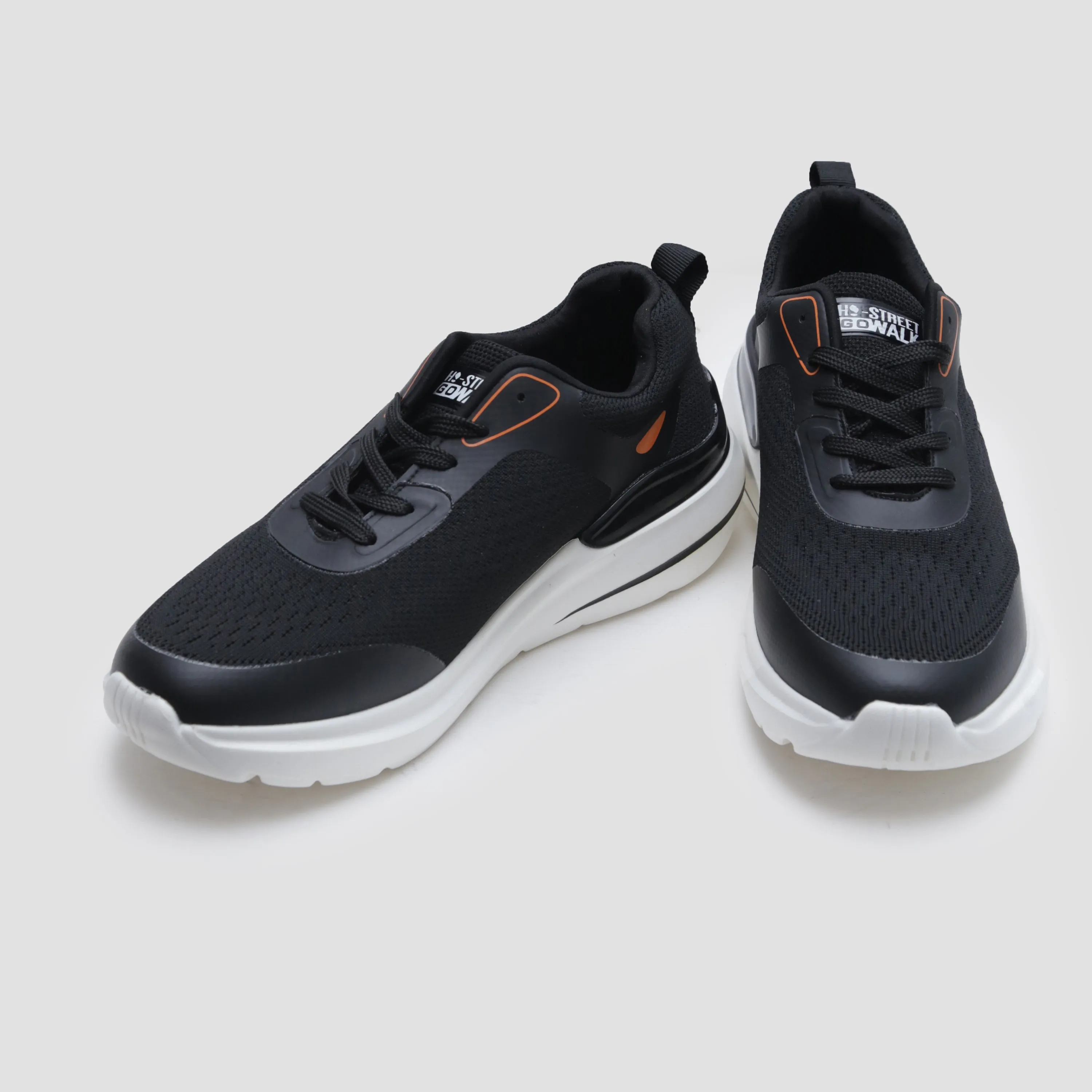 LACE UP COMFORT TRAINER