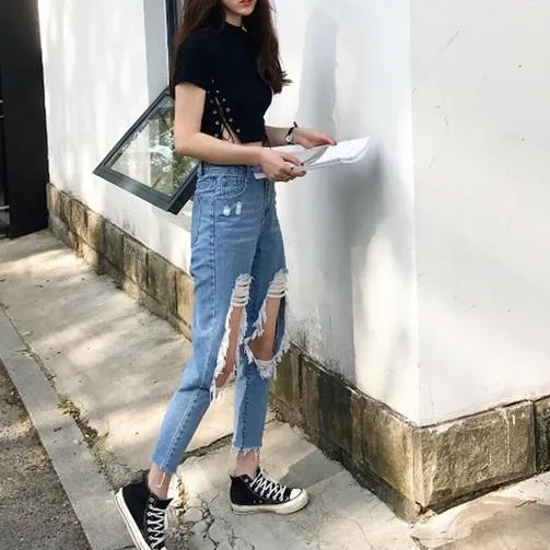 Lace-Up Crop T-Shirt