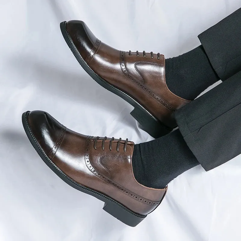 Luxuriöse Geschäftslederschuhe für reife Herren
