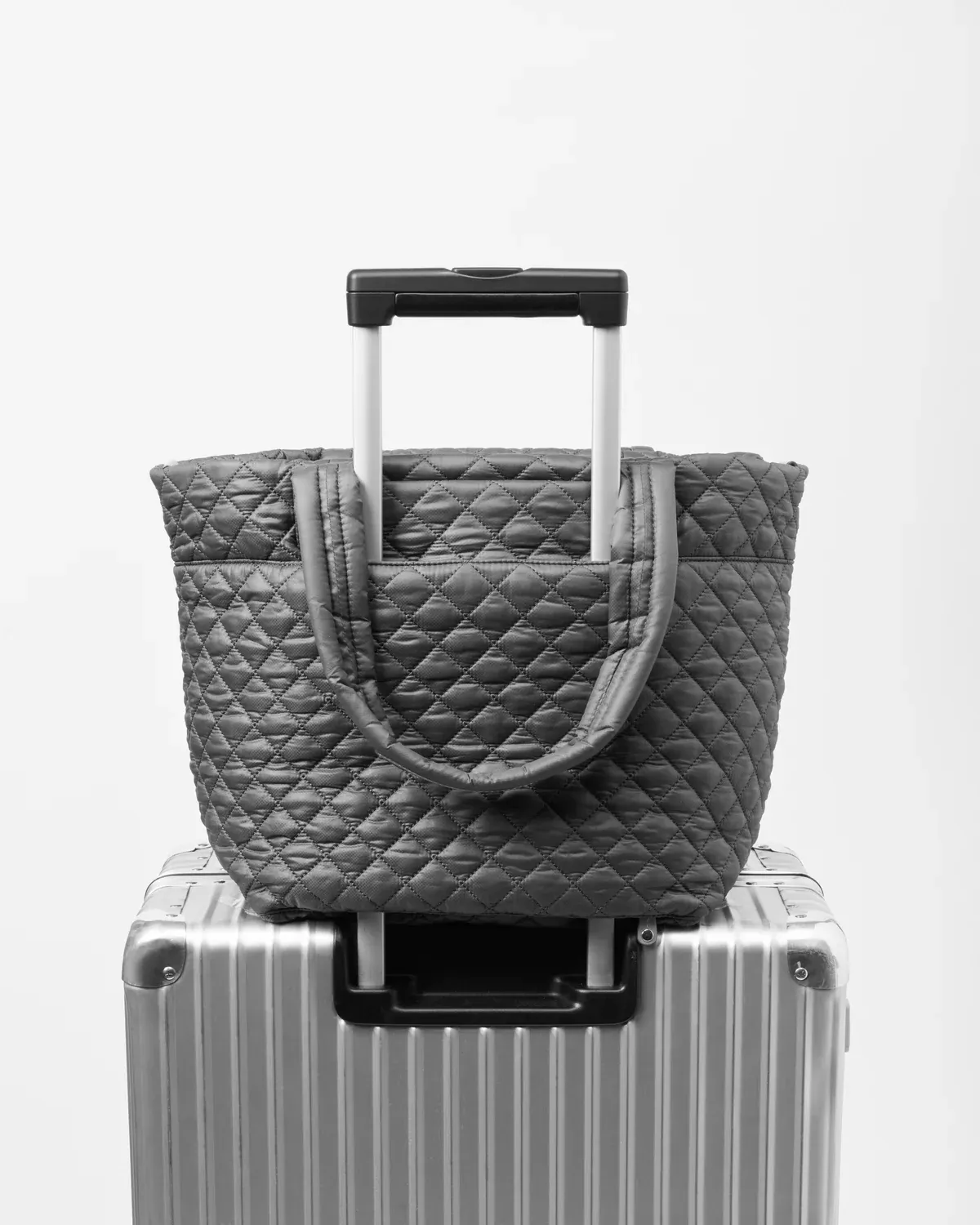 Medium Metro Tote Deluxe | Sandshell