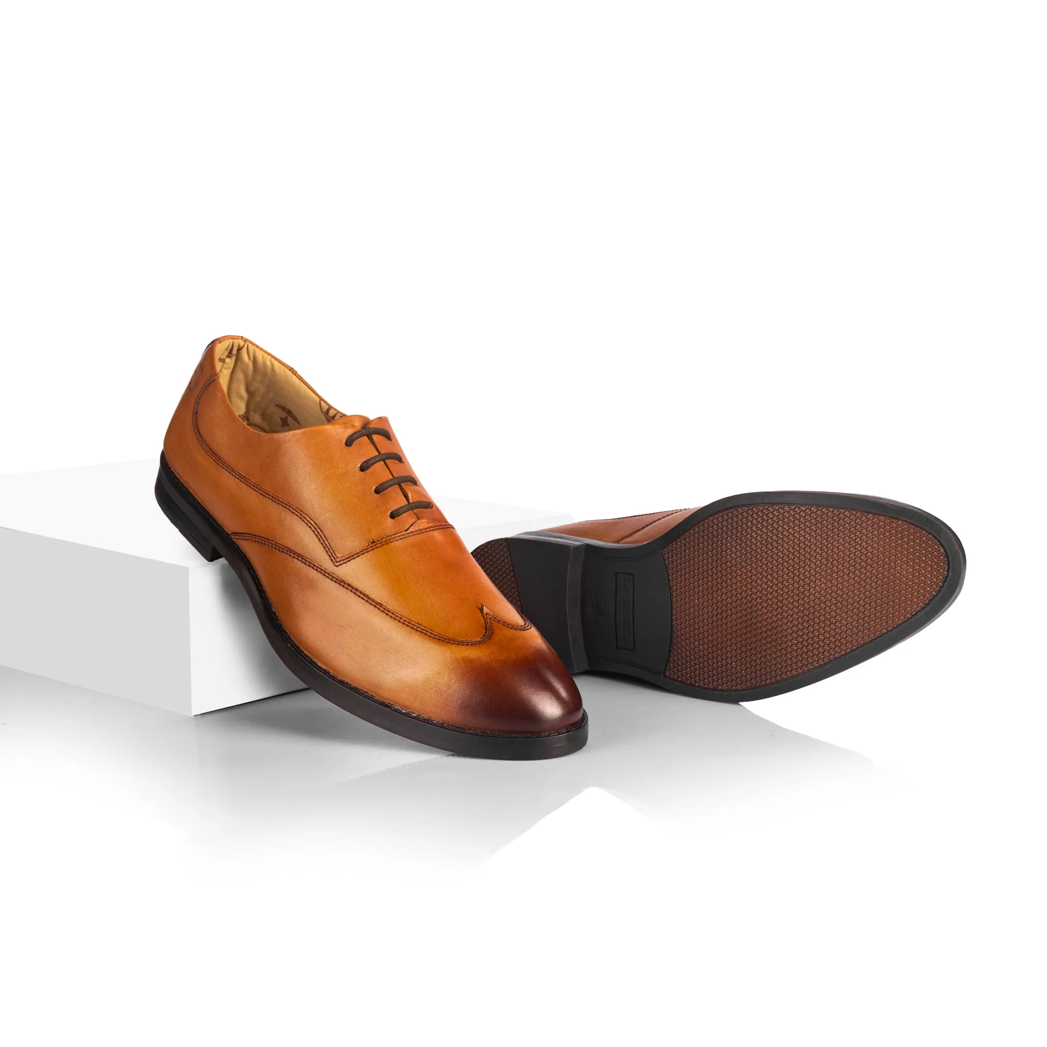 Miles Wing Oxford  (Tan)