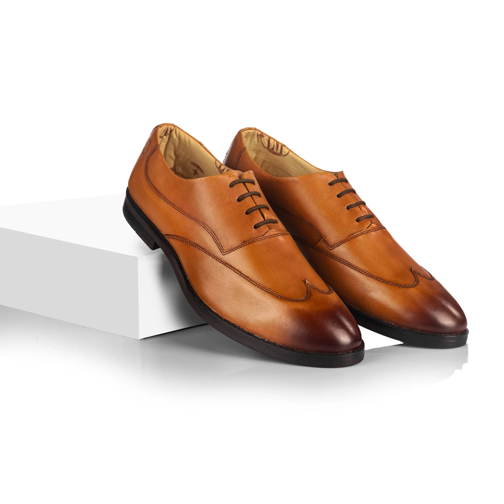 Miles Wing Oxford  (Tan)