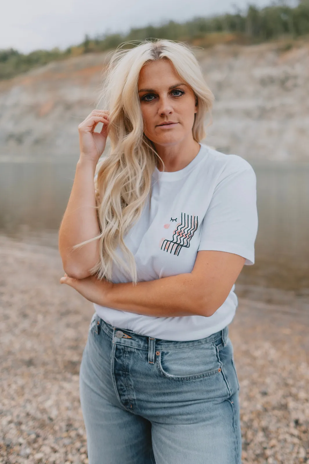 MISFIT ITEM - The Make Waves T-Shirt // Size XS   M