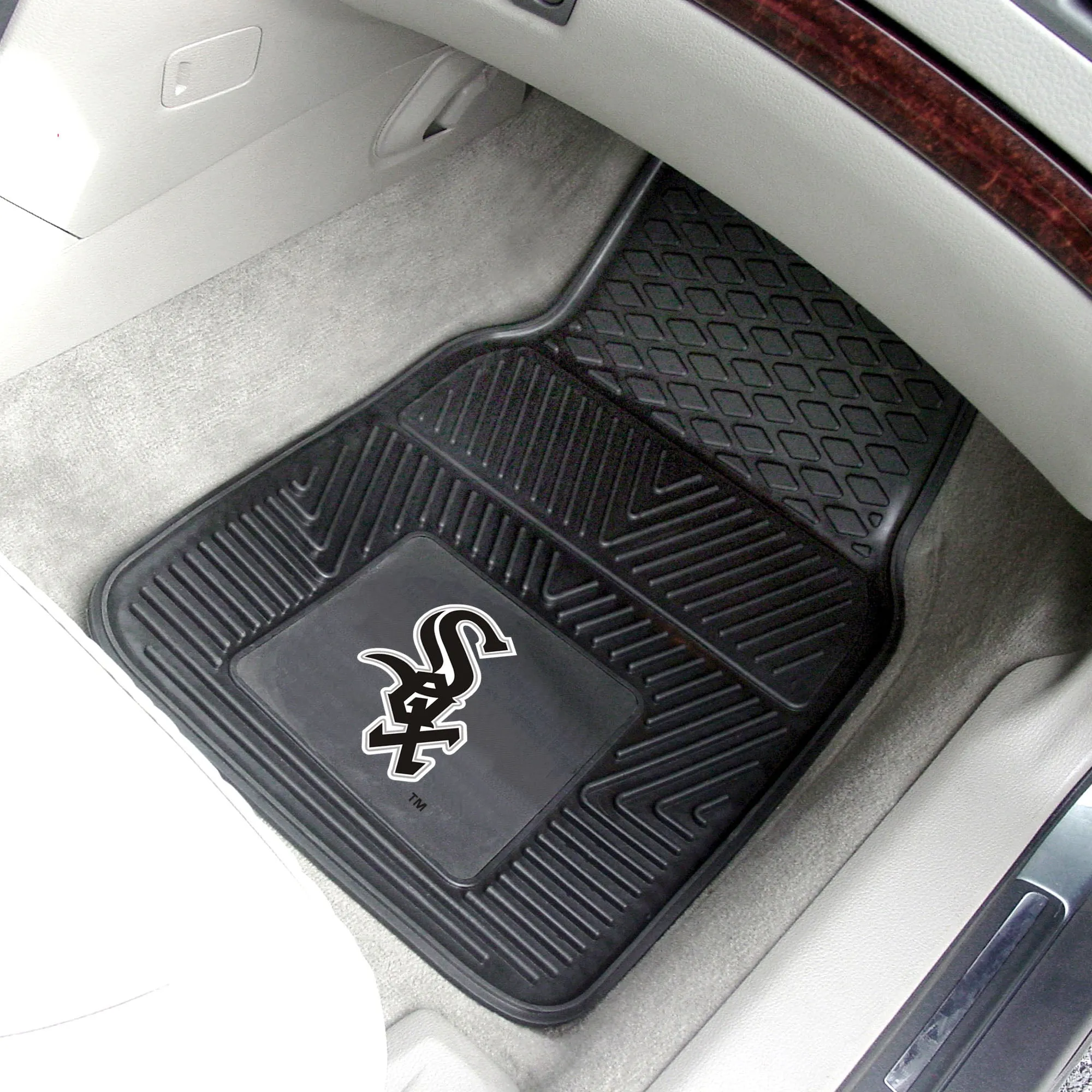 MLB - Chicago White Sox 2-pc Vinyl Car Mat Set