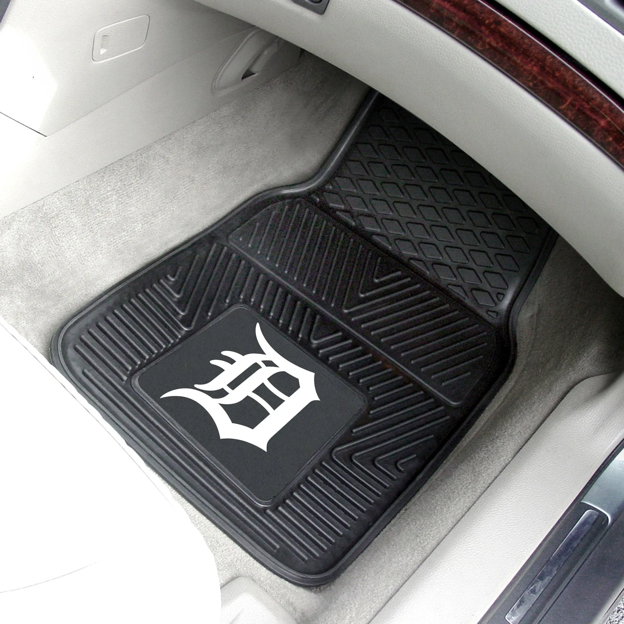 MLB - Detroit Tigers 2-pc Vinyl Car Mat Set