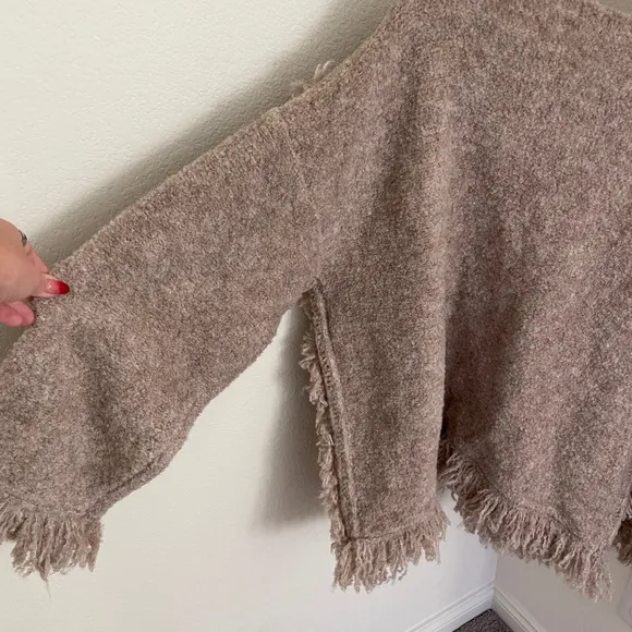 NWT Nasty Gal Oversized Lace Up Fringe jumper Beige size L wool blend