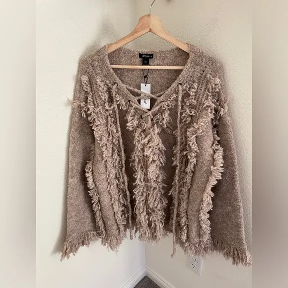 NWT Nasty Gal Oversized Lace Up Fringe jumper Beige size L wool blend