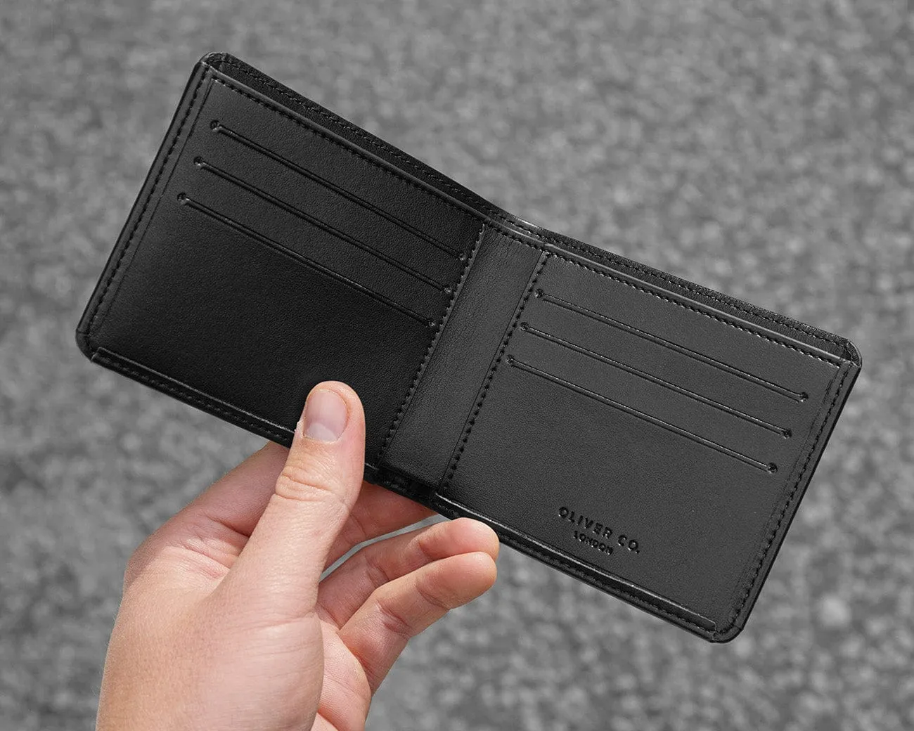 Premium Apple Leather Classic Bi-fold Wallet | Black