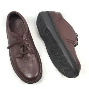 Propet Villager Oxford Walking Shoe in Brown Pebbled Leather